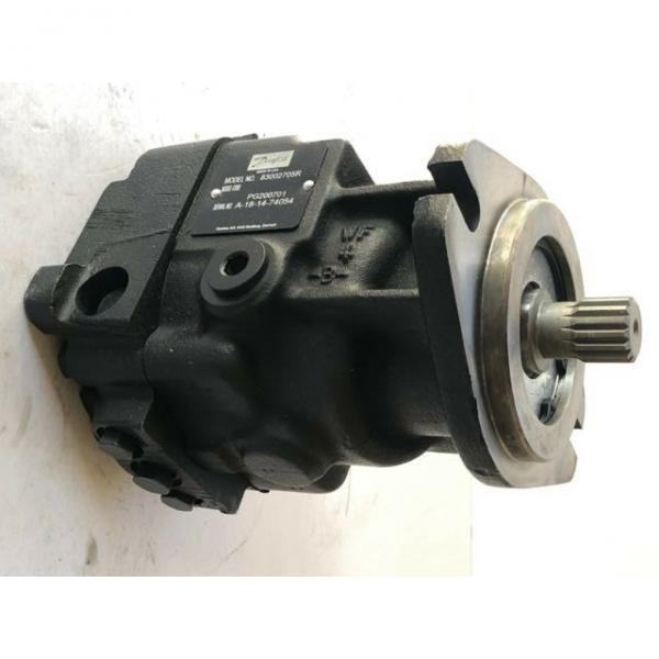 Rexroth GFT17T31332-7020 Hydraulic Final Drive Motor #1 image